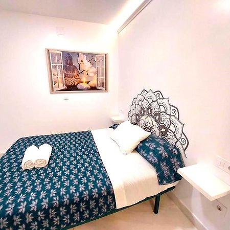 Leon Centro Apartment Sevilla Bagian luar foto